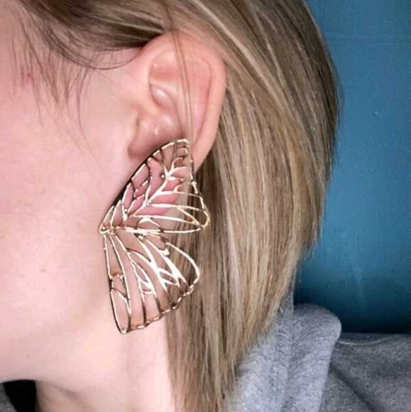 💖 Boho Hollow out Gold Butterfly wing earrings - Picture 10 of 13